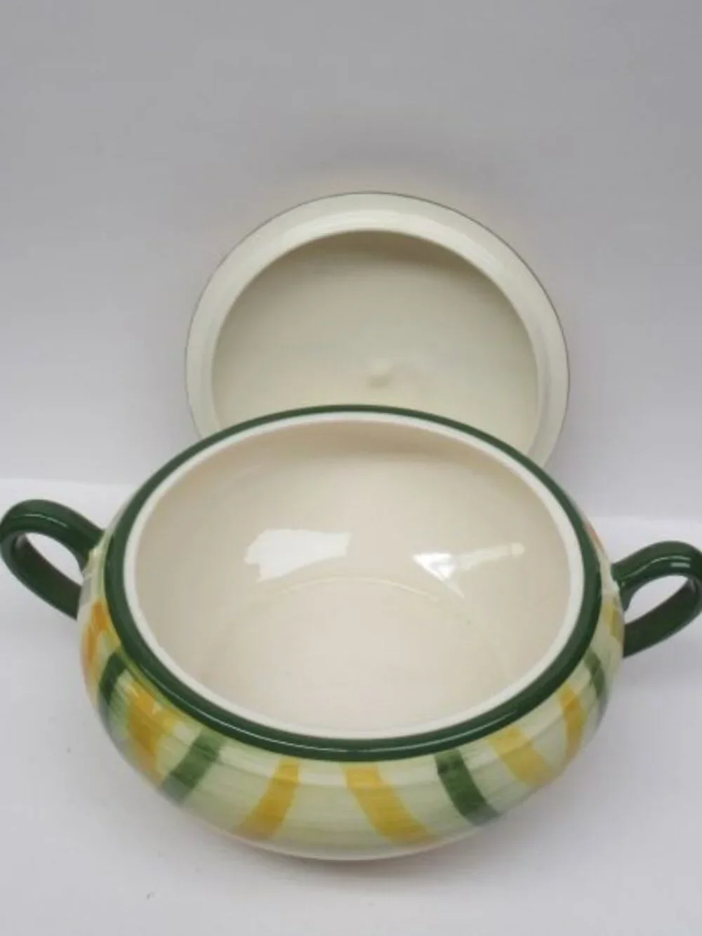 Metlox Vernonware GINGHAM 7 3/4 Inch Two-Handled Covered Serving Bowl U.S.A.